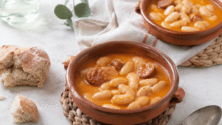 Judiones del Barco de Ávila con chorizo