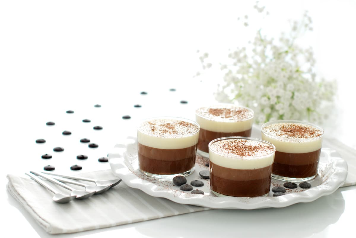 Tarta tres chocolates en vasitos Tarta tres chocolates en vasitos
