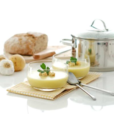 Crema de ajo, puerro y patata con Thermomix ®
