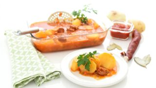 Patatas guisadas con chorizo en Thermomix®