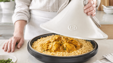 Pollo marinado con cuscús de dátiles