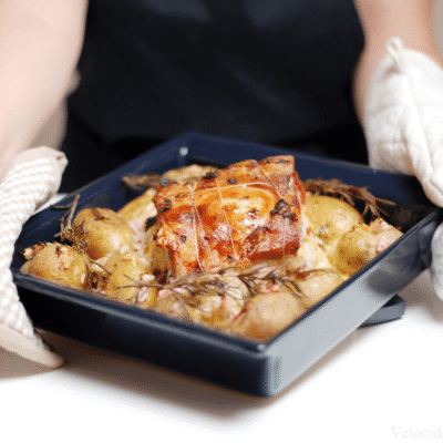 Lomo de cerdo relleno con patatas al romero
