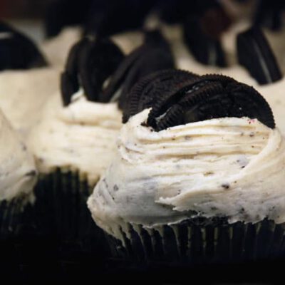 Cupcakes de chocolate con Oreo