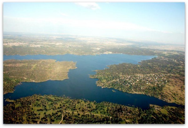 Embalse de Valmayor desde el Paramotor Embalse de Valmayor desde el Paramotor