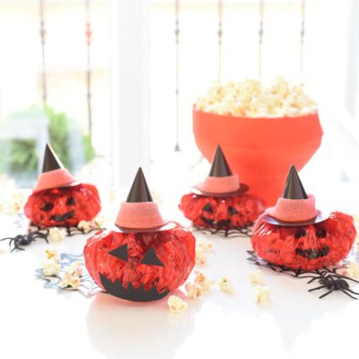 Bruja de Halloween de palomitas