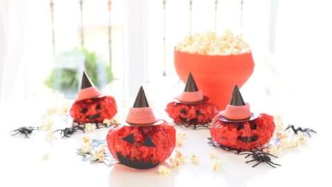 Bruja de Halloween de palomitas
