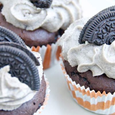 Cupcake Oreo incluida en el libro "Todo con chocolate"