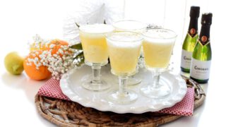 Sorbete de piña y cava, delicioso