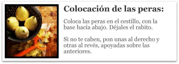 Peras al vino tinto, antes de cocinar. Colocación en el cestillo de la Thermomix Peras al vino tinto, antes de cocinar. Colocación en el cestillo de la Thermomix