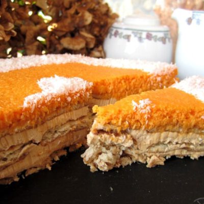 Receta de Tarta de moka, zanahoria y coco con Thermomix