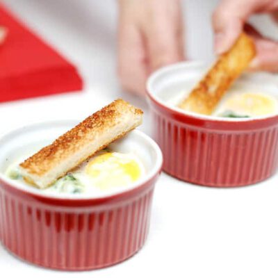 Huevos en cocotte con espinacas en Thermomix
