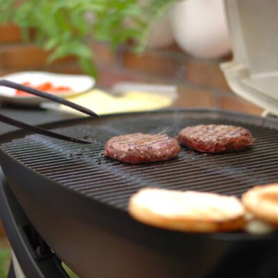 Hamburguesas a la parrilla con kepchup casero