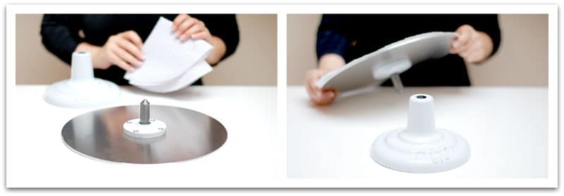 El cake stand está formado por dos piezas y una antideslizante El cake stand está formado por dos piezas y una antideslizante