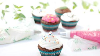 Frosting de queso, delicioso para poner en tus cupcakes