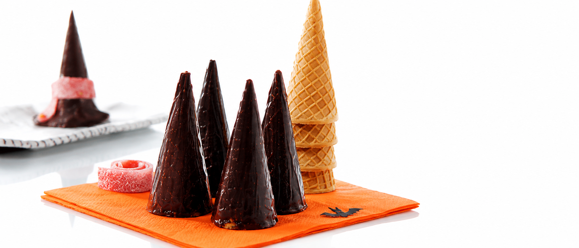 Conos de chocolate de sombreros Conos de chocolate de sombreros
