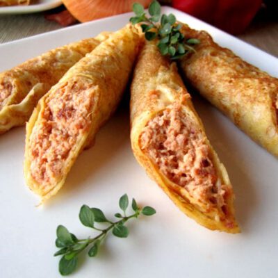 Filloas rellenas de carne de cocido by PiquiCes