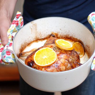 Pollo relleno deshuesado para Navidad