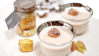 Crema de castañas de postre con marrón glacé