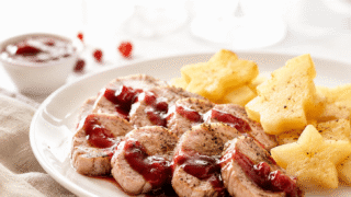 Solomillo ibérico en salsa de frutos rojos