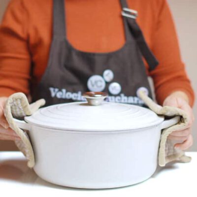 Cocotte blanca de 26cm de diámetro de la firma Le Creuset