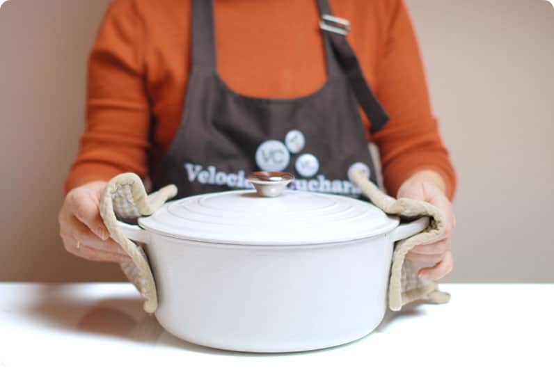 Cocotte blanca de 26cm de diámetro de la firma Le Creuset