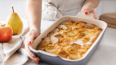 Bizcocho de peras y manzanas