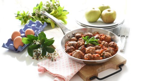 Albóndigas caseras en salsa de tomate
