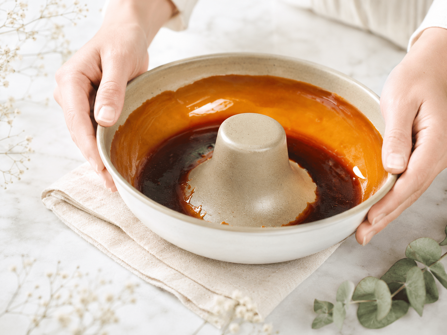 Molde con caramelo líquido