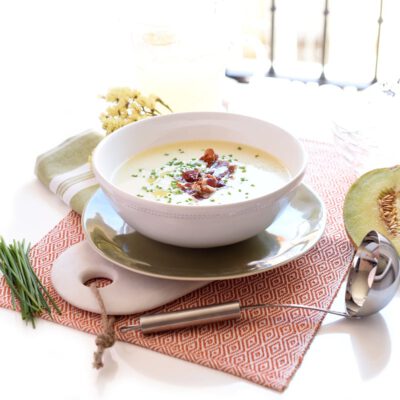 Sopa de melón con jamón