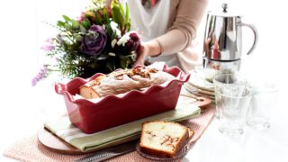 Bizcocho relleno de manzana con canela