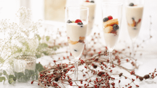 Tiramisú de frutos del bosque y cava
