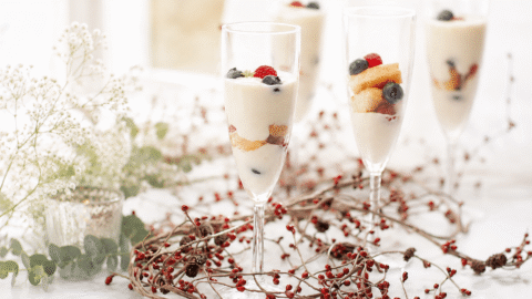 Tiramisú de frutos del bosque y cava