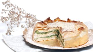 Timbal de crepês con pollo y espinacas