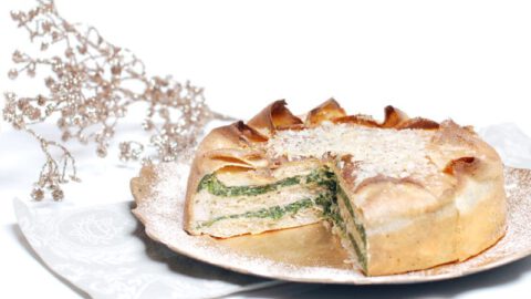 Timbal de crepês con pollo y espinacas