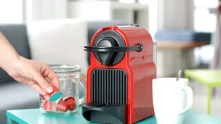 Nespresso en San Valentín, estrena Inissia