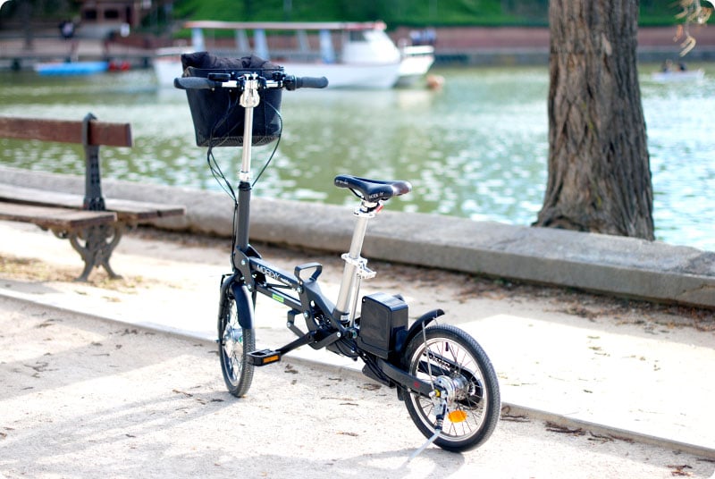 De paseo en bicicleta eléctrica