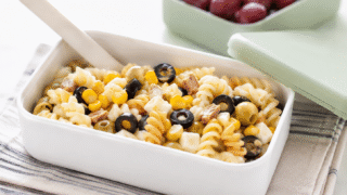 Ensalada de pasta: espirales con atún