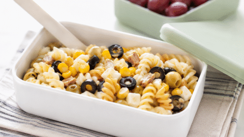 Ensalada de pasta: espirales con atún