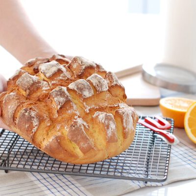Pan rápido de naranja