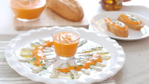 Boquerones marinados con escalivada