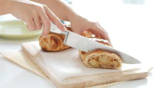 Strudel tropical con hojaldre