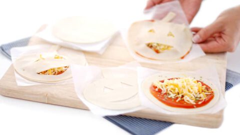 Mini pizzas calabaza con obleas