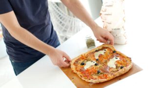 Pizza fantasma horneada