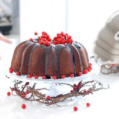 Bundt cake de chocolate con sirope de cacao
