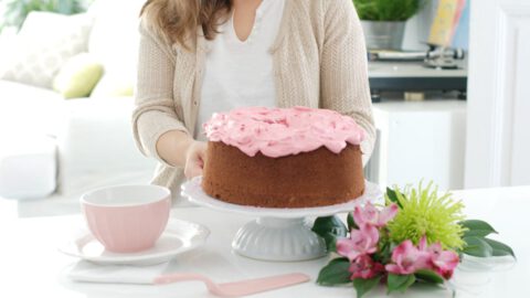 Chiffon de chocolate con buttercream de vainilla