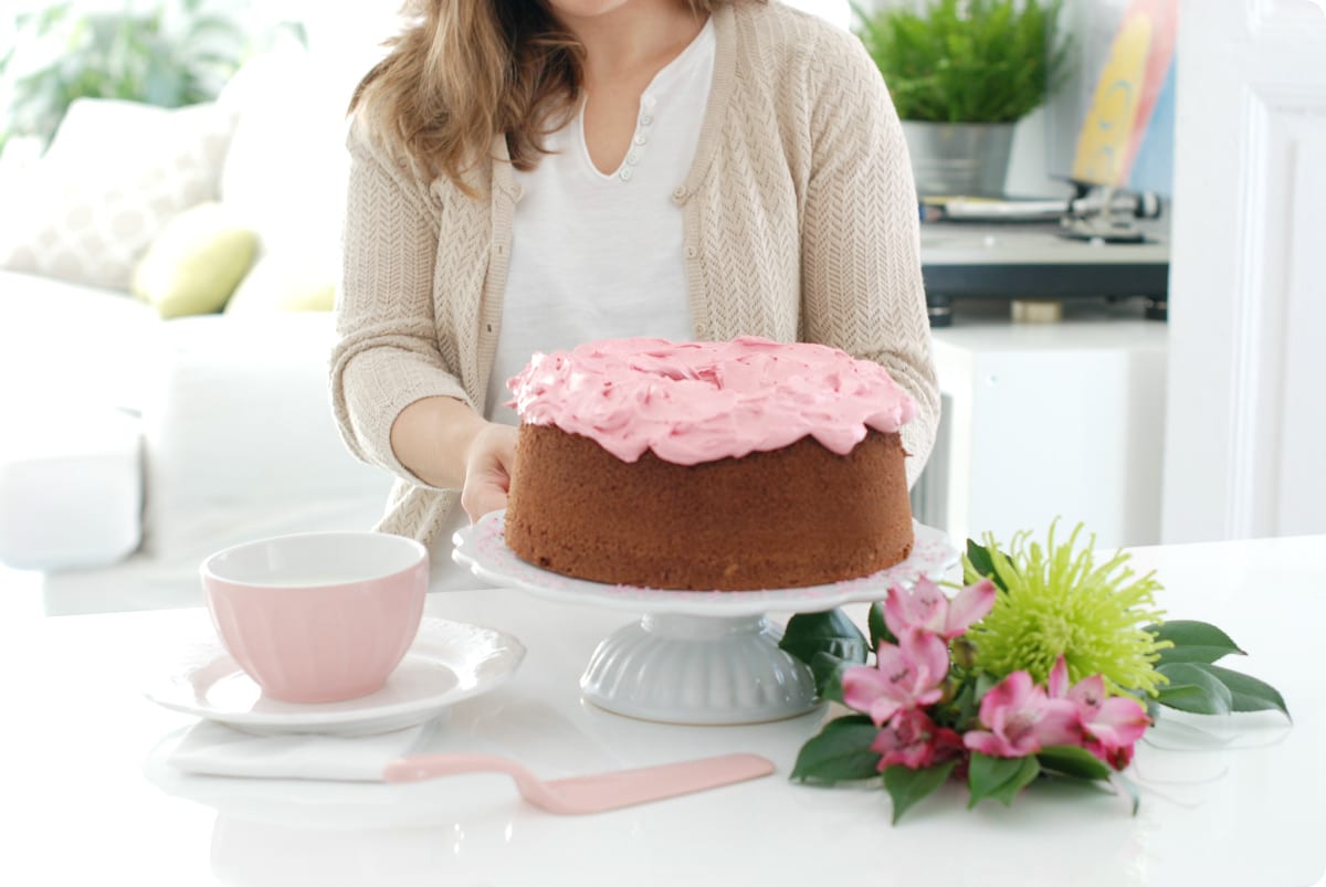 Chiffon de chocolate con buttercream de vainilla