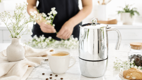 Cómo usar una cafetera italiana