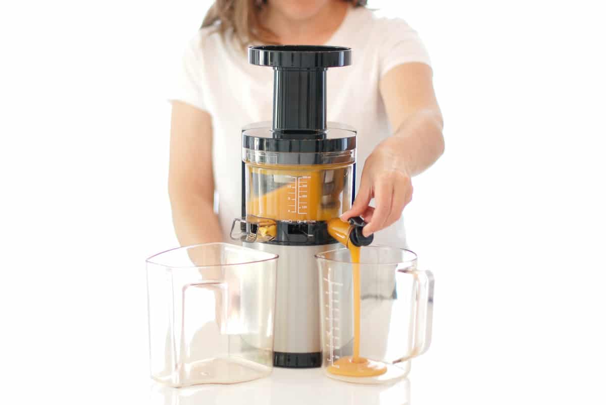 Slow juicer Slow juicer