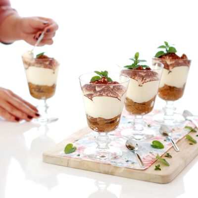 Tiramisú en copa... queda delicioso y súper bonito