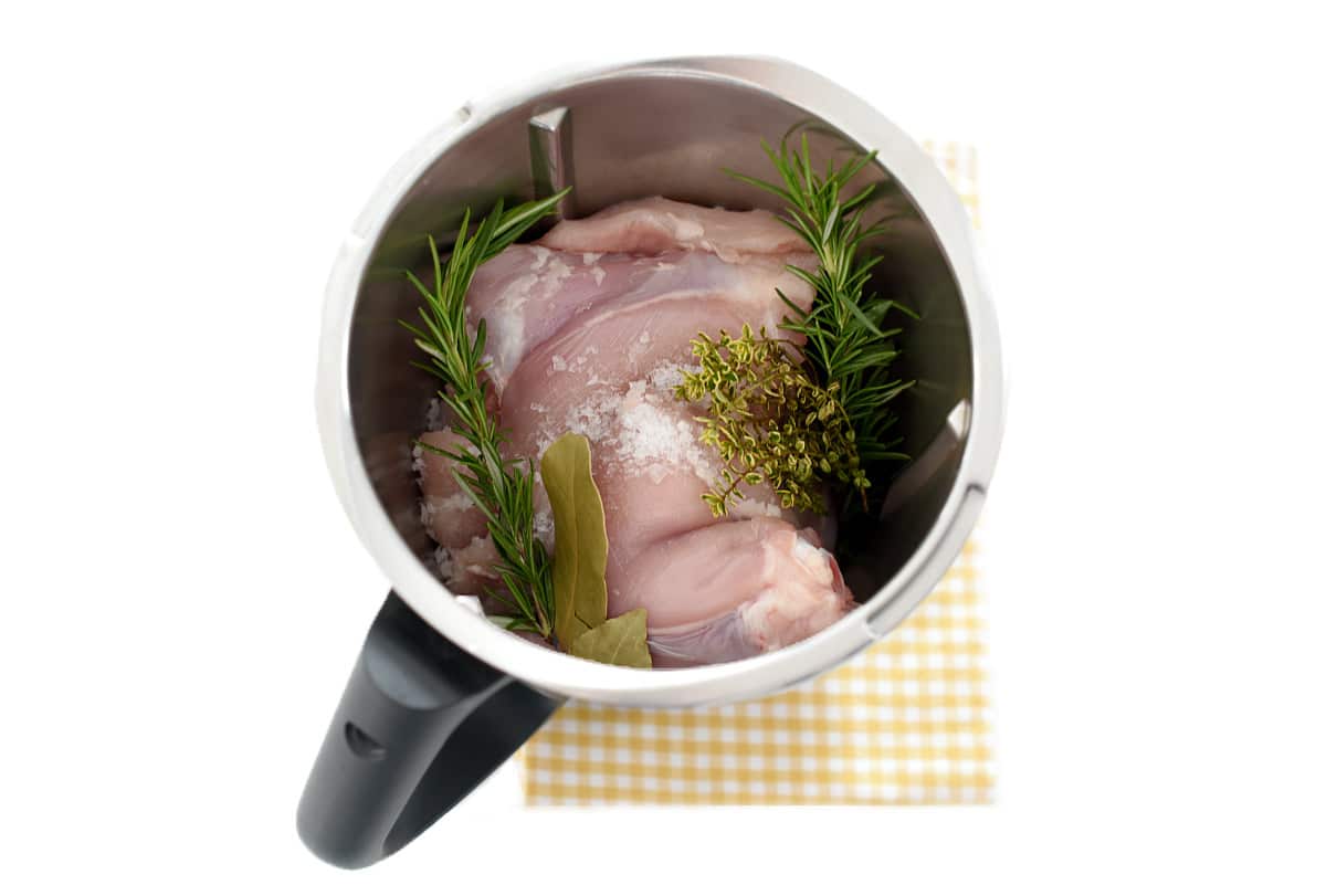 Pollo a las hierbas en el vaso de la Thermomix® Pollo a las hierbas en el vaso de la Thermomix®